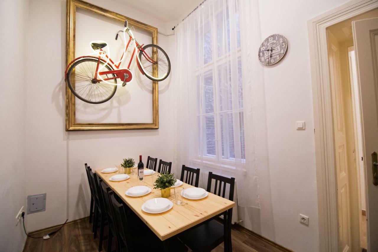 Cheerful And Cozy 2 Bedrooms 2 Bathrooms Apartment With Top Location Budapest Exterior photo