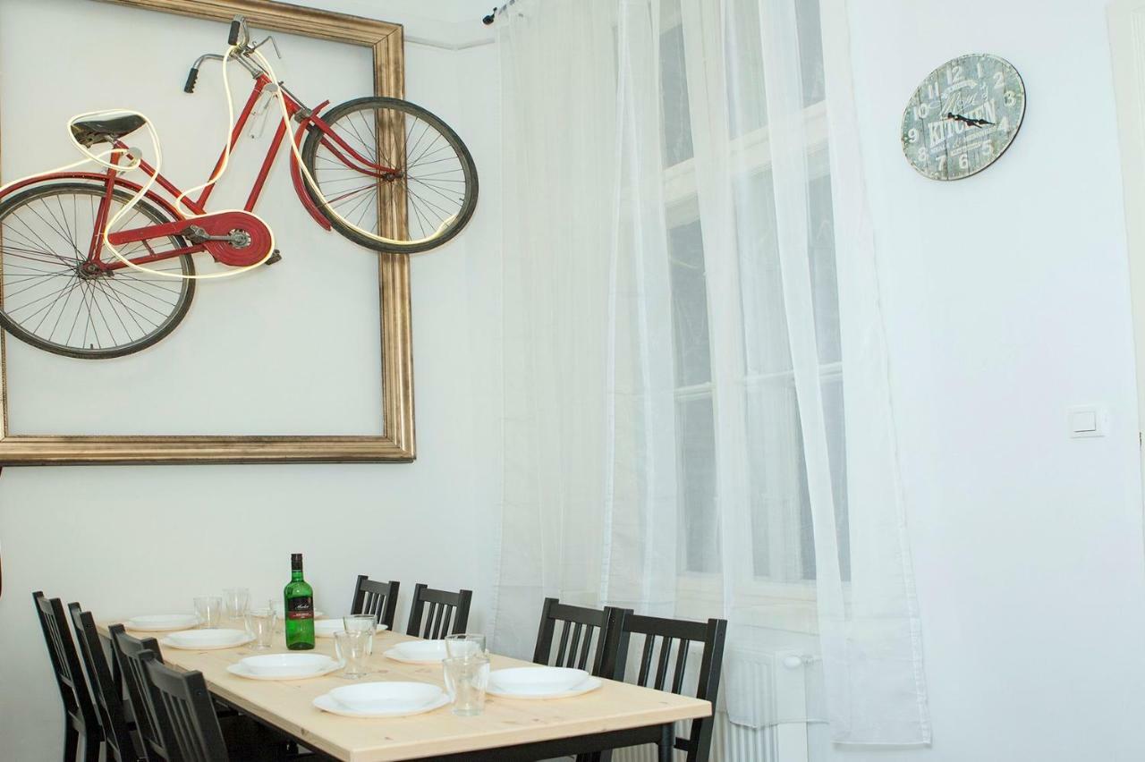 Cheerful And Cozy 2 Bedrooms 2 Bathrooms Apartment With Top Location Budapest Exterior photo