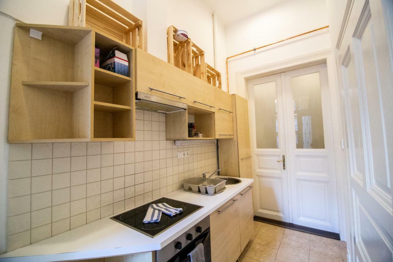 Cheerful And Cozy 2 Bedrooms 2 Bathrooms Apartment With Top Location Budapest Exterior photo