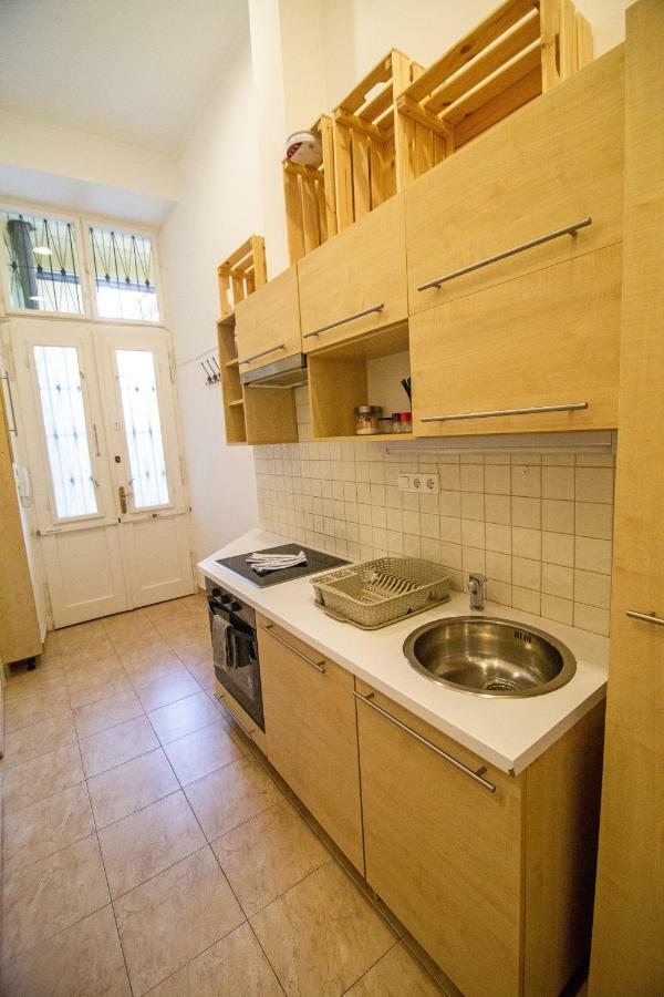 Cheerful And Cozy 2 Bedrooms 2 Bathrooms Apartment With Top Location Budapest Exterior photo